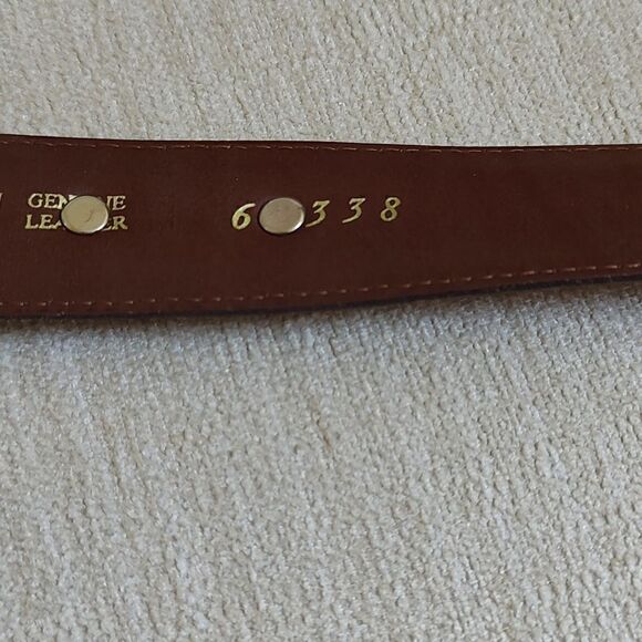 FootJoy Brown Embossed Leather Medallion Studded Men's Belt Silver Buckle & Tip - Picture 9 of 13